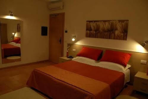Residenza Cartiera 243 Guest house